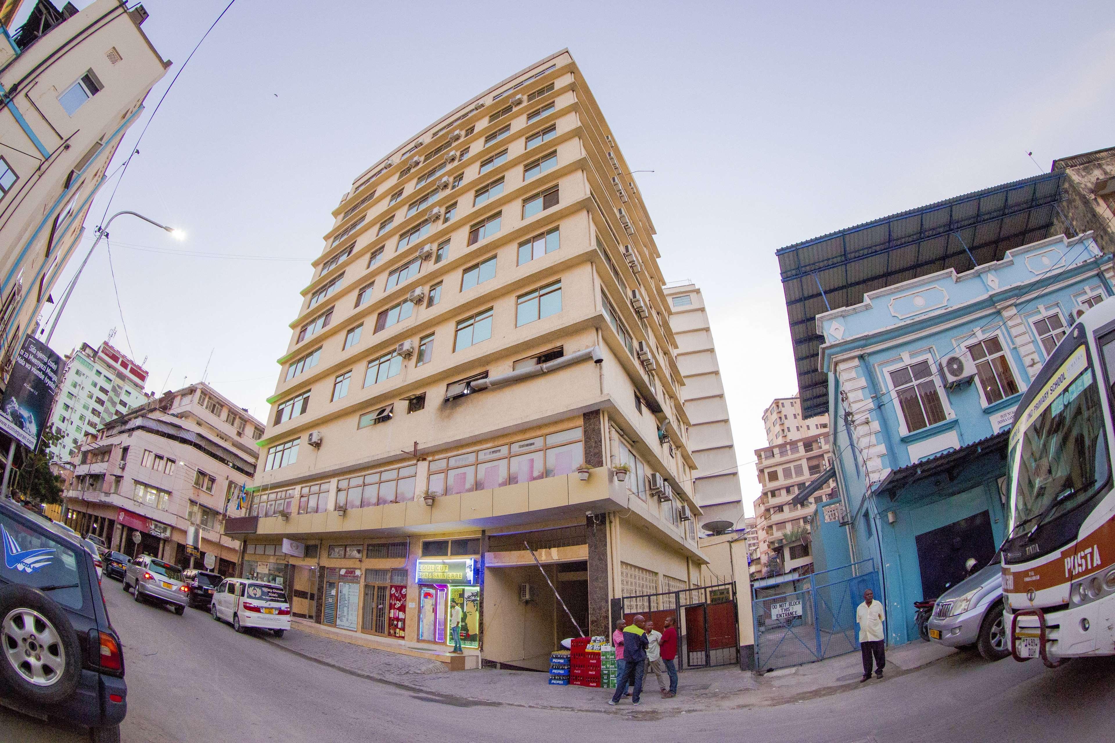Tiffany Diamond Hotels Ltd - Indira Gandhi Street Dar es Salaam Eksteriør billede