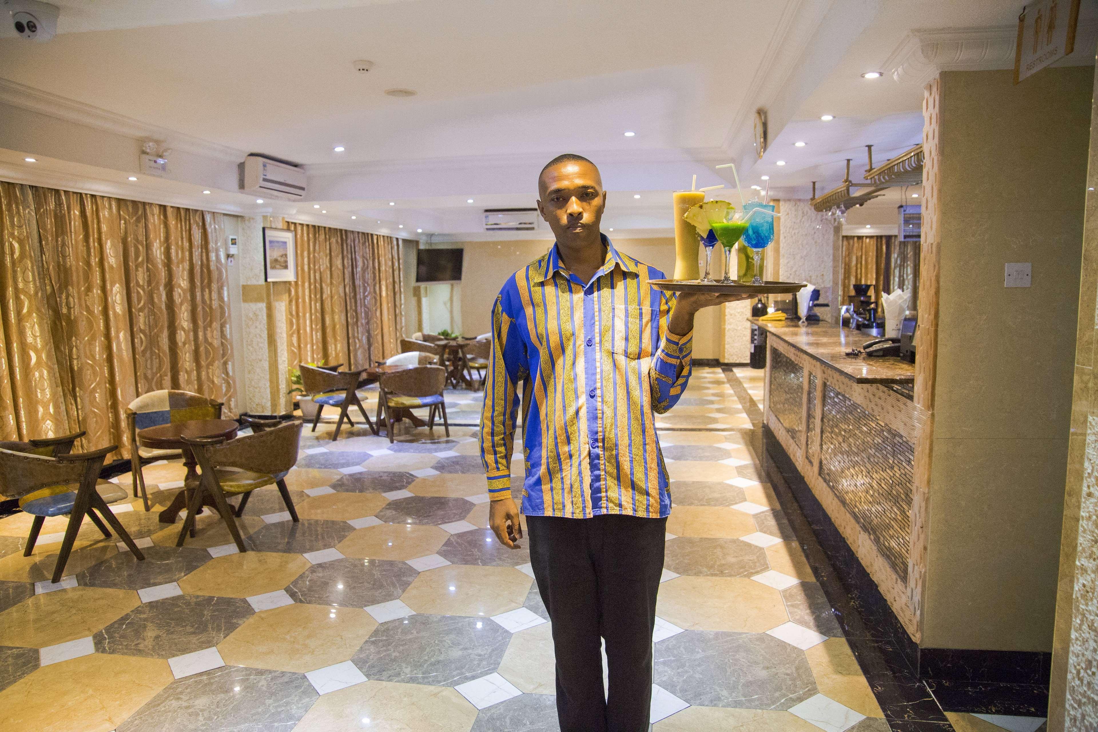 Tiffany Diamond Hotels Ltd - Indira Gandhi Street Dar es Salaam Eksteriør billede